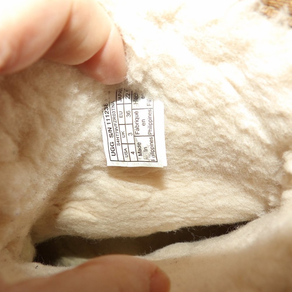 UGG Brown Logo Boots Sz 4 - Picture 8 of 8